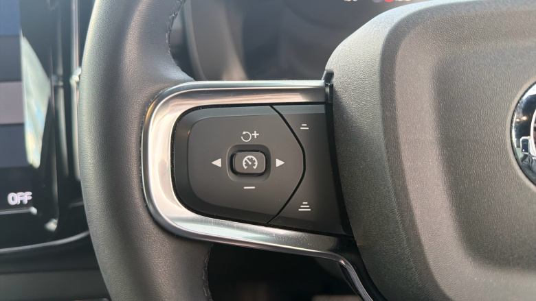 Volvo Xc40 1.5 T4 Recharge PHEV Plus Dark 5dr Auto Estate